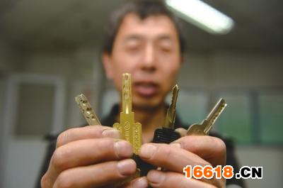 調查稱一字鎖芯數秒可打開 建議消費者升級鎖芯